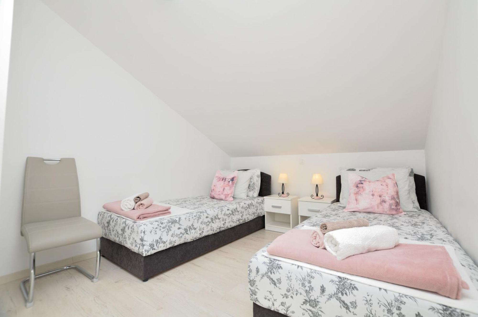 Apartments Viktoria Lovran Dış mekan fotoğraf