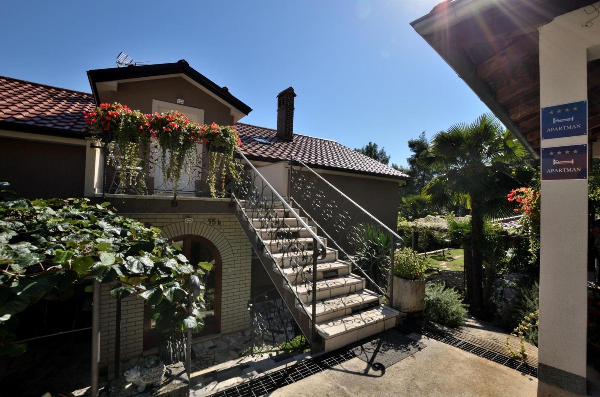 Apartments Viktoria Lovran Dış mekan fotoğraf