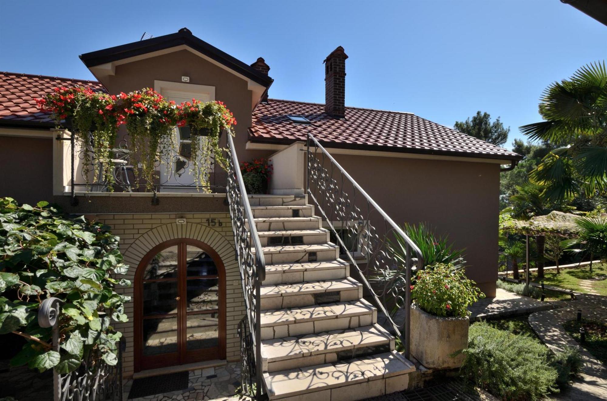 Apartments Viktoria Lovran Dış mekan fotoğraf