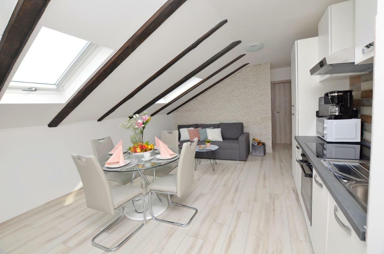Apartments Viktoria Lovran Dış mekan fotoğraf